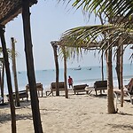 Terras aan het strand