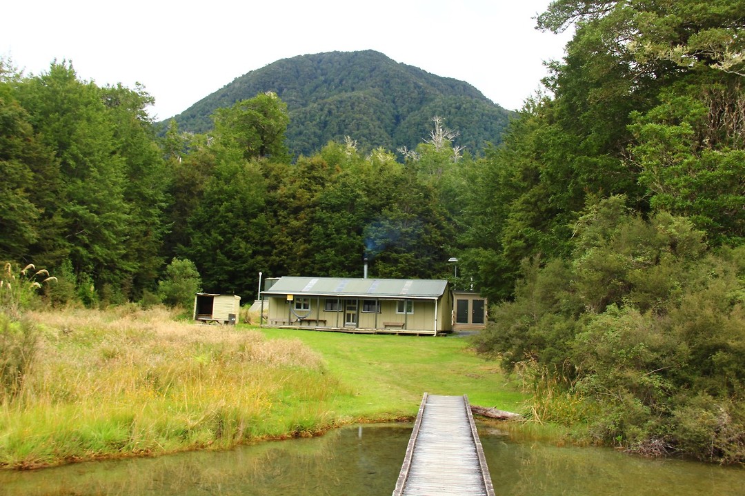 Lake Daniell Track