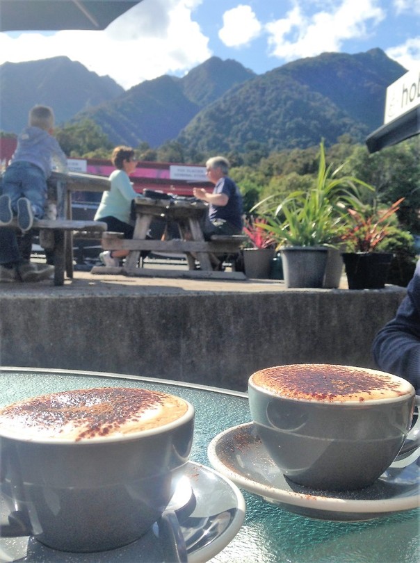 Welverdiende cappuccino with a view