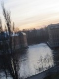 Zicht op de rivier vanuit mijn raam..schuin dan