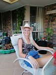 Myn nije hoed!