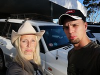 Snik snik.. Ôfskie fan ús monster auto!