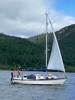 zeilend in Loch Ness