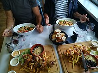088 Bij de Portugees