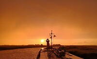 37 - André maakt  een foto van de regenboog
