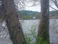 Stiekem liggen bij sluis Riviere