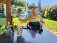 12.00 uur Bier & Patat & schaduw