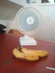 B dag, bananen zijn zacht en bruin van binnen, bah