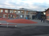 Foto' van de Ritaharju Koulu en de teacher training school