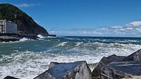 Zurriola Hondartza Cove