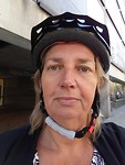 Je moet hier wel verplicht een helm op