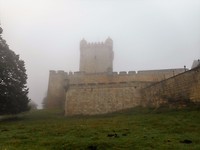 toren in de mist