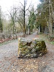 Bij ingang Kasteel Oost