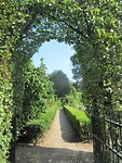 poort naar tuin