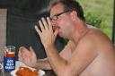 Ondertussen eet Marc stug door...
