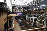 121. Foodmarket midden in het centrum