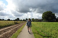 71. De paden op, de lanen in