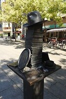 66. Een kunstwerk in de Innere Neustadt
