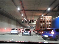 185. File in de tunnel bij Hamburg