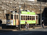 19. In de historistische tram gaan we richting zee