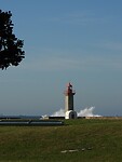 21. Enorme golven beuken tegen de vuurtoren