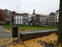 32. Monumentale panden rondom een parkje