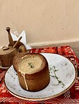 Champignon soep in broodkom