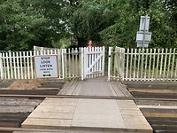 Goed opletten bij het oversteken van het spoor