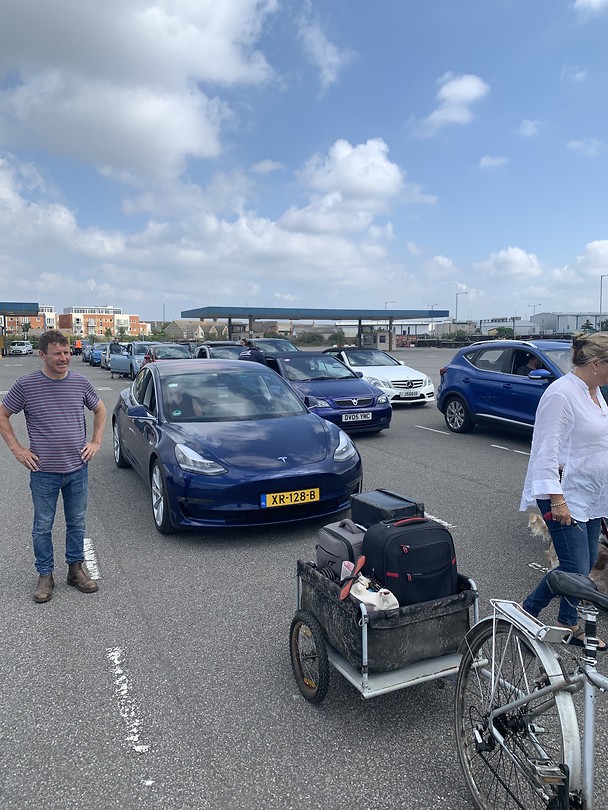 Sommige mensen gaan met de fiets