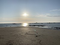 Je moet ervoor naar de andere kant van het eiland, maar dan heb je de ondergaande zon