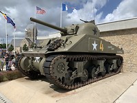 Tank bij Airborne Museum