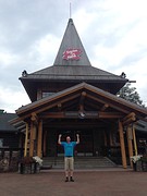 20160703 Ray at santa's house
