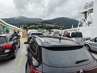 Met de Ferry het Fjord over