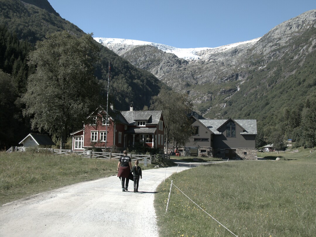 Wandelen naar de buerbreen gletsjer