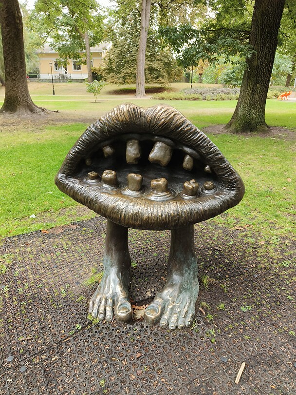 Beeldentuin in het paleispark Oslo