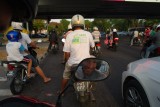 Op de scooter in de spits, Penang