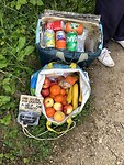 Heerlijk fruit! Iedereen probeert iets te verdienen aan de pelgrims