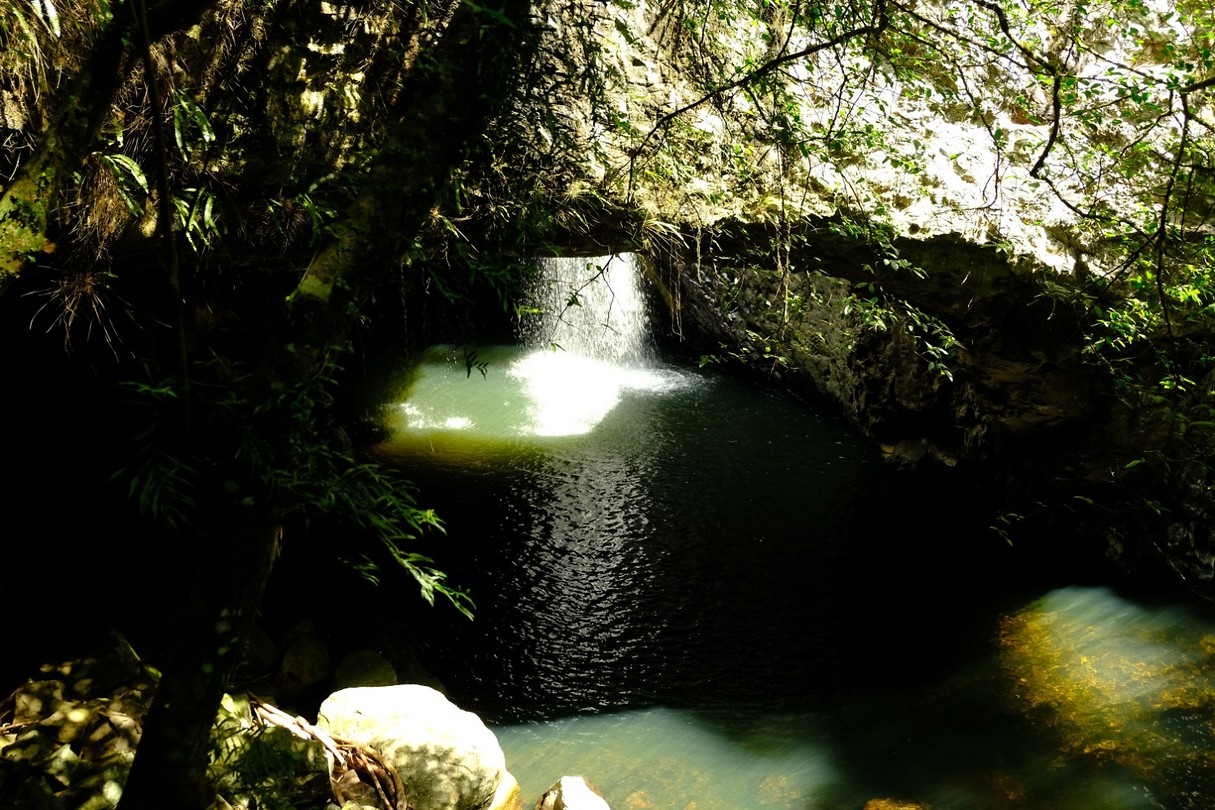 Waterval in een grot