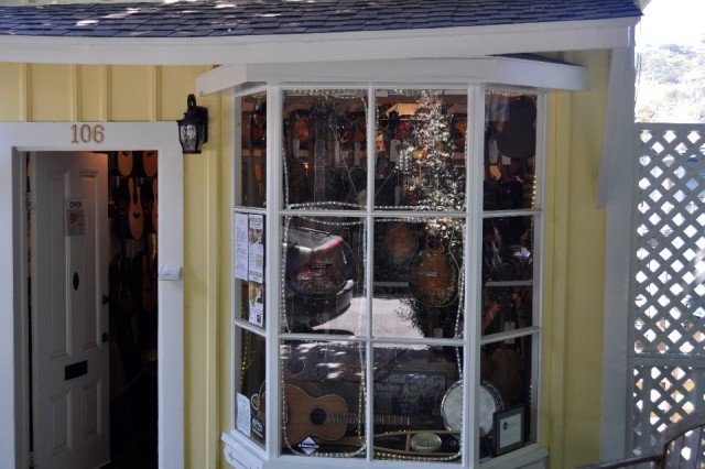 Guitar shop at Tiburon