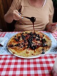 Pannenkoek met bosbessen, appel en banaan