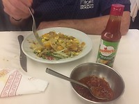 Als er maar sambal bij zit