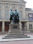 Goethe en Schiller monument inn Weimar