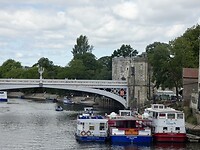 River Ouse met stadspoort