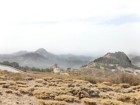 De Sierra Nevada in de smog