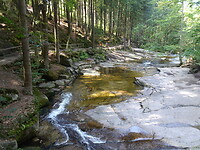 Het pad naar de Mumlava waterval