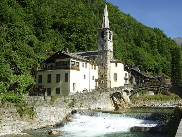 Fontainemore