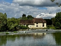 Oude watermolen in de Loue