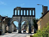 Porte Arroux
