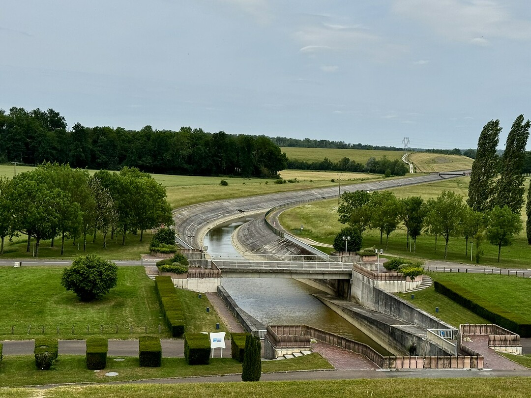 Kanaal vanaf Lac d’Orient