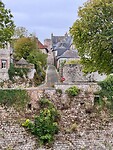 Kijk op Domfront vanaf het kasteel
